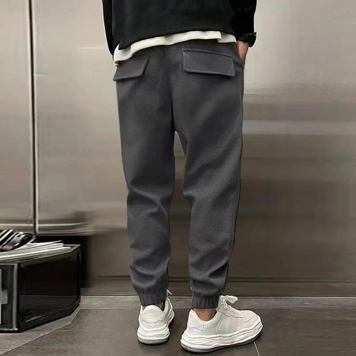 Mens Fleece Sweatpants Baggy Cargo Joggers Loose Fit Casual Drawstring Elastic Waist Sweat Pants Gym Athletic Pockets