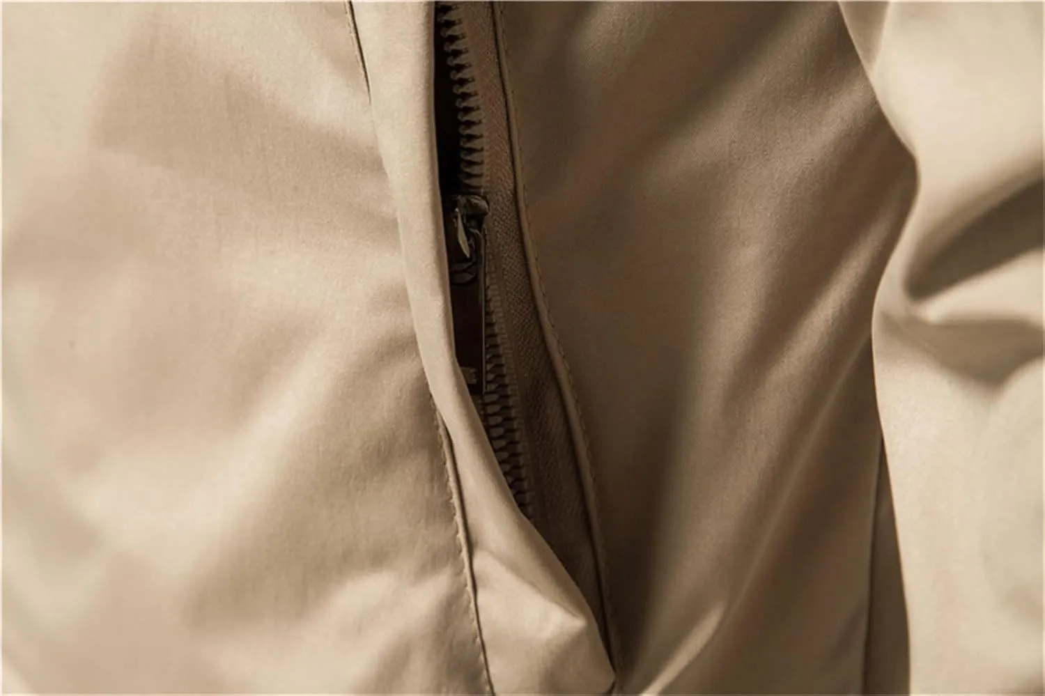 Mens Lightweight Bomber Jacket Zip Up Windbreaker with Pockets for Outdoor Activities