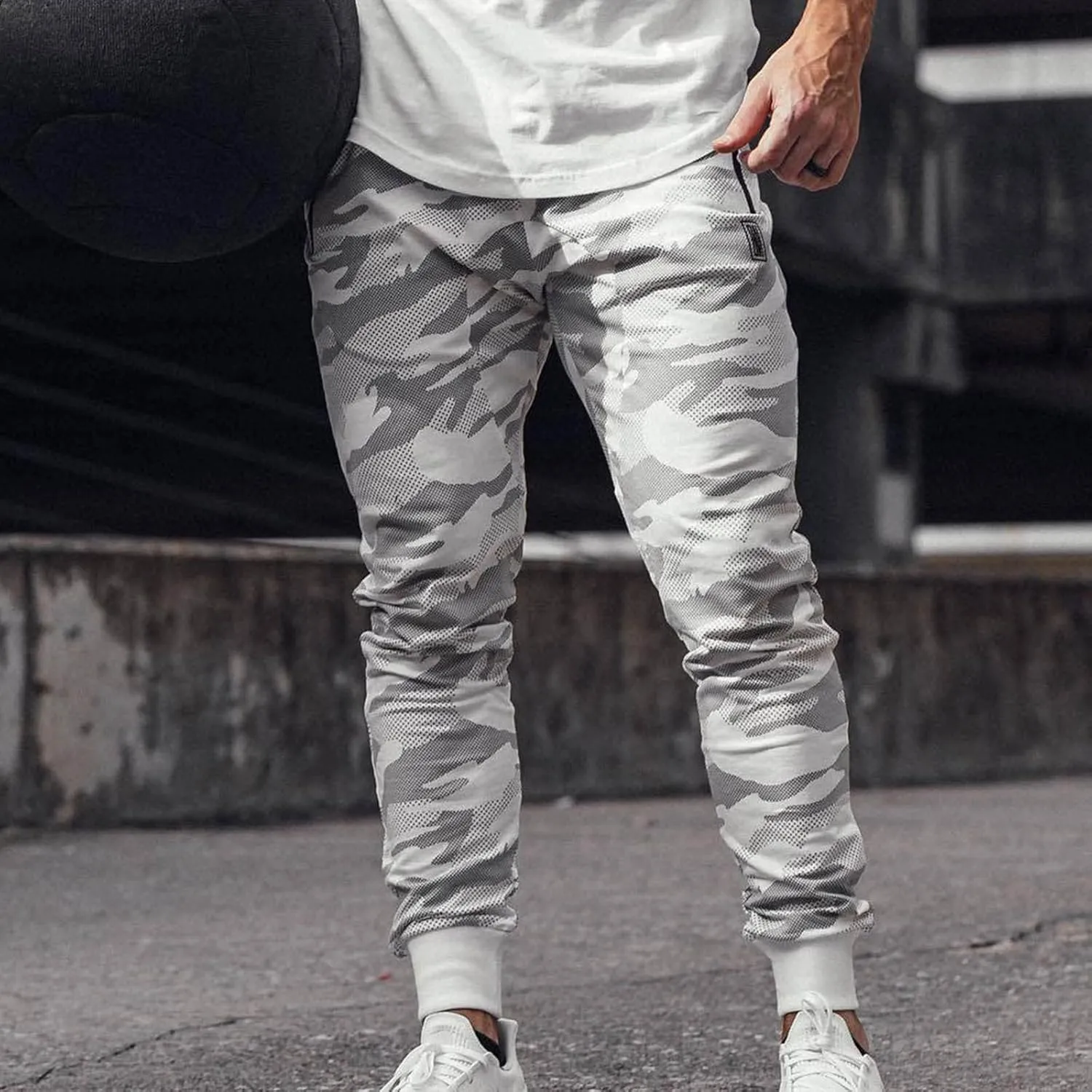 Mens Workout Cargo Sweatpants Athletic Joggers Pants Outdoor Casual Trousers Mens Drawstring Pants Stretch Elastic