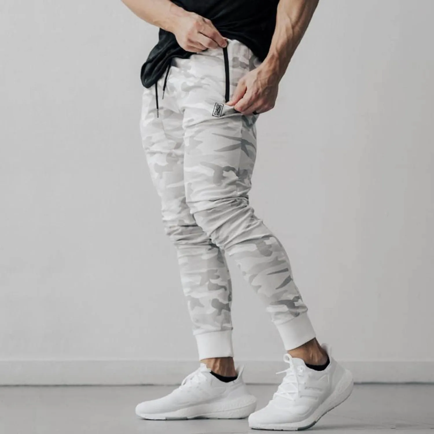Mens Workout Cargo Sweatpants Athletic Joggers Pants Outdoor Casual Trousers Mens Drawstring Pants Stretch Elastic
