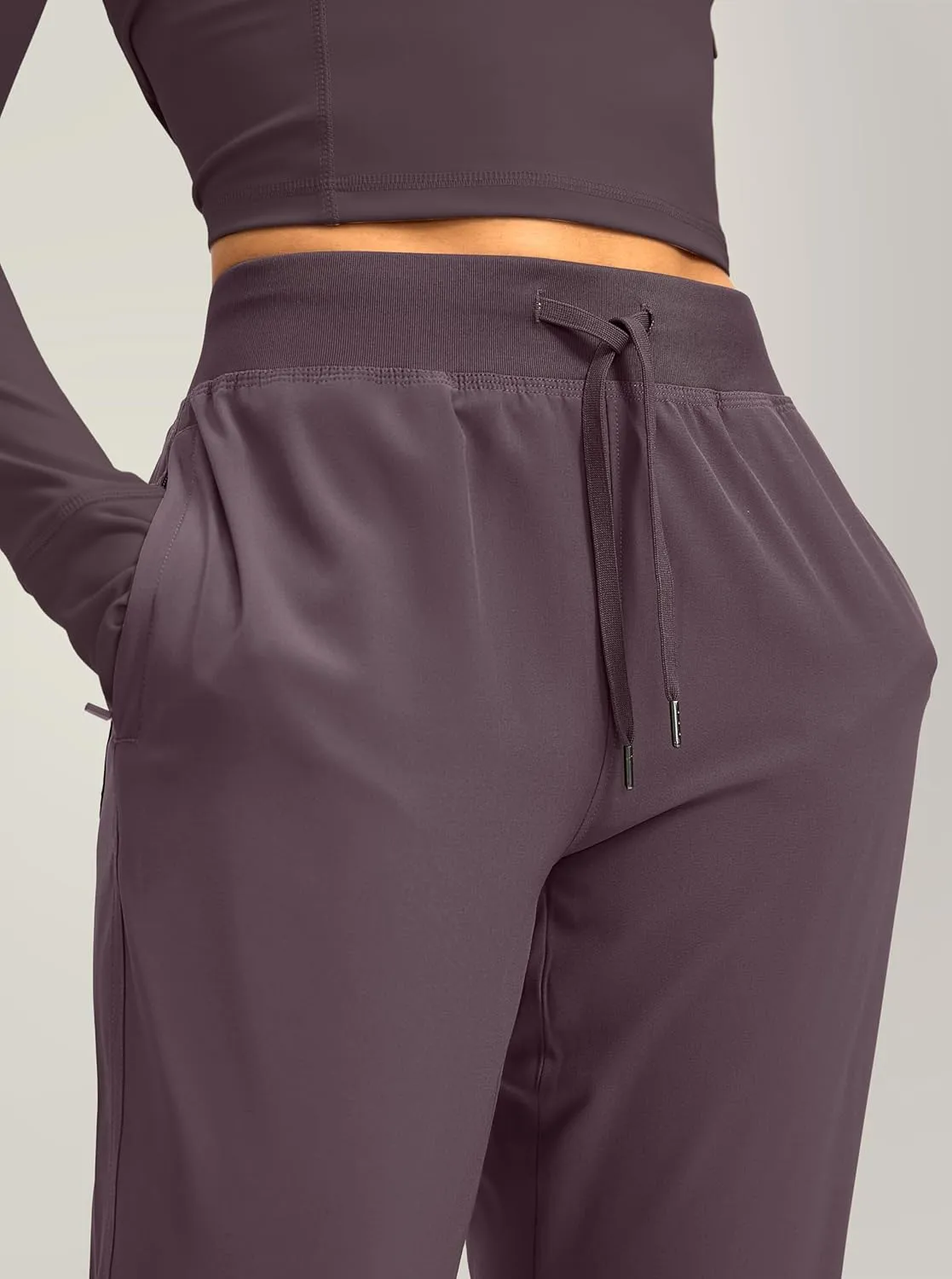 Soothfeel Women's Joggers with Zipper Pockets Lightweight Running Gym Travel Casual Workout Athletic Joggers Pants for Women